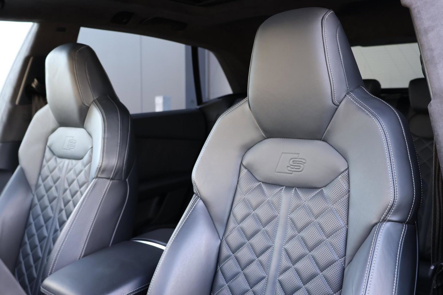 Audi SQ8 4.0 TDI TRI-TURBO Quattro ABT - 520HP/970NM / Full ABT-Sportpakket / 23'' / Softclose / 360 Camera