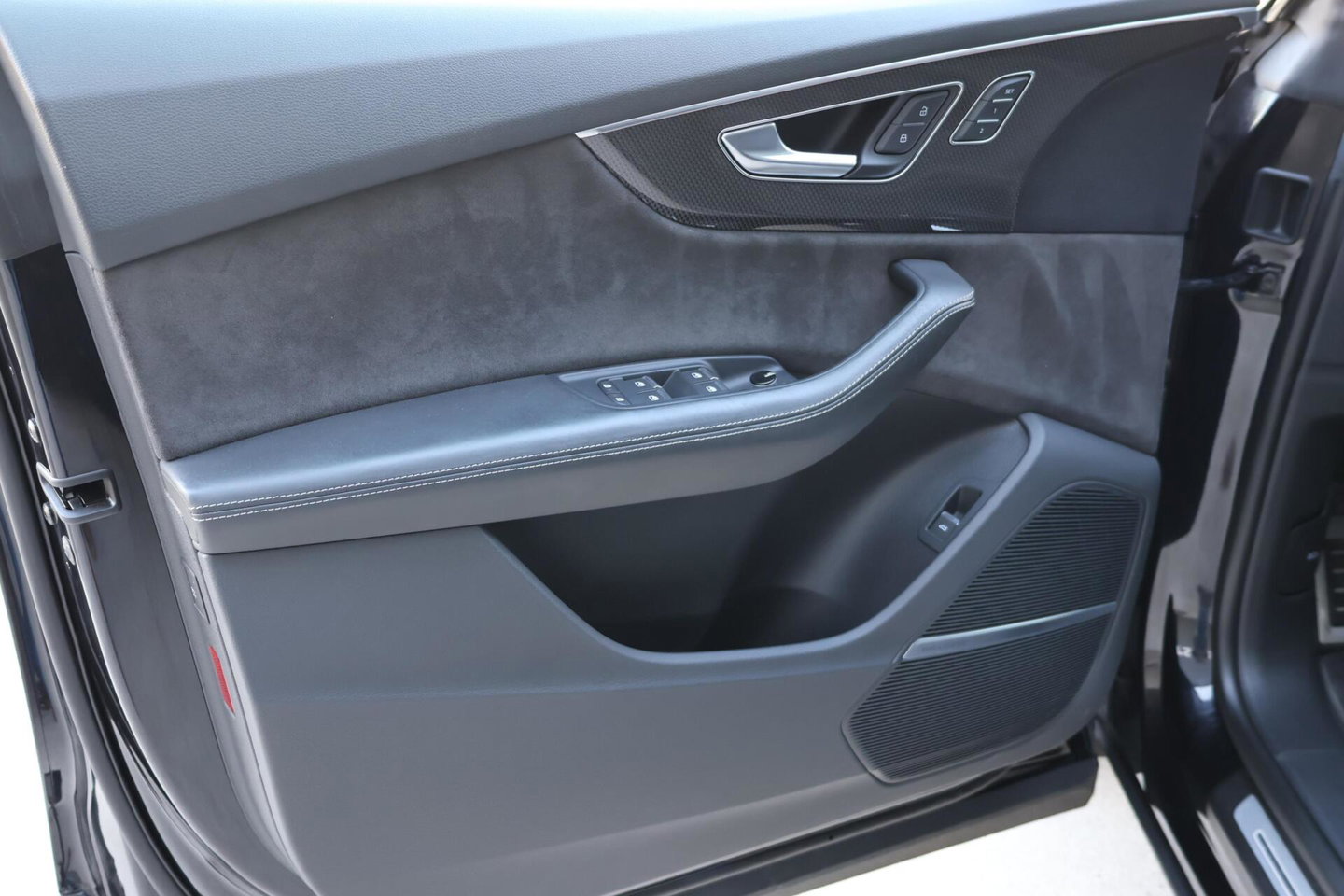 Audi SQ8 4.0 TDI TRI-TURBO Quattro ABT - 520HP/970NM / Full ABT-Sportpakket / 23'' / Softclose / 360 Camera