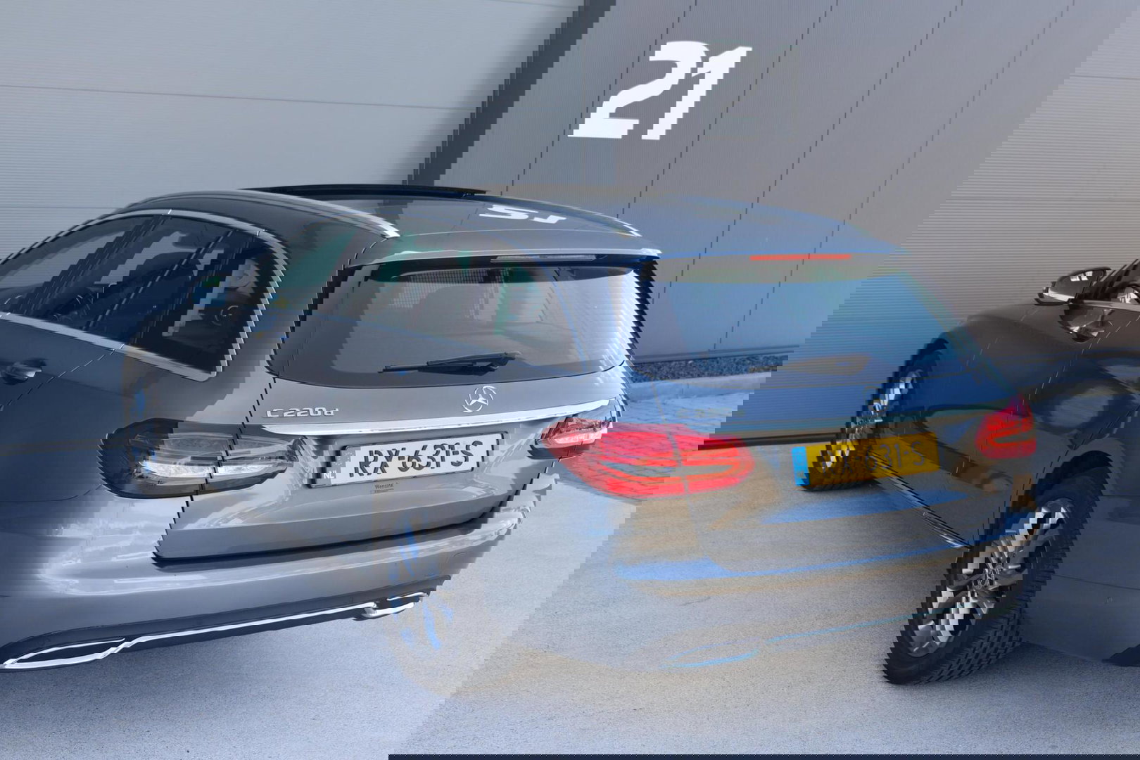 Mercedes-Benz C-Klasse Estate 220 CDI Premium Plus / Panoramadak / Elek. Trekhaak / Dealer onderhouden / BTW Auto