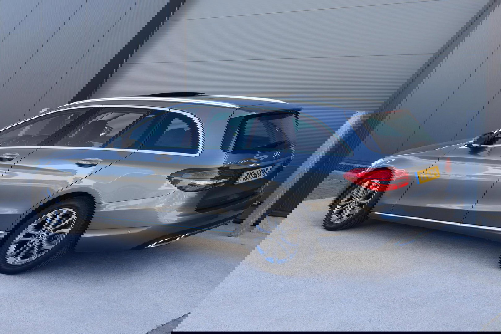 Mercedes-Benz C-Klasse Estate 220 CDI Premium Plus / Panoramadak / Elek. Trekhaak / Dealer onderhouden / BTW Auto