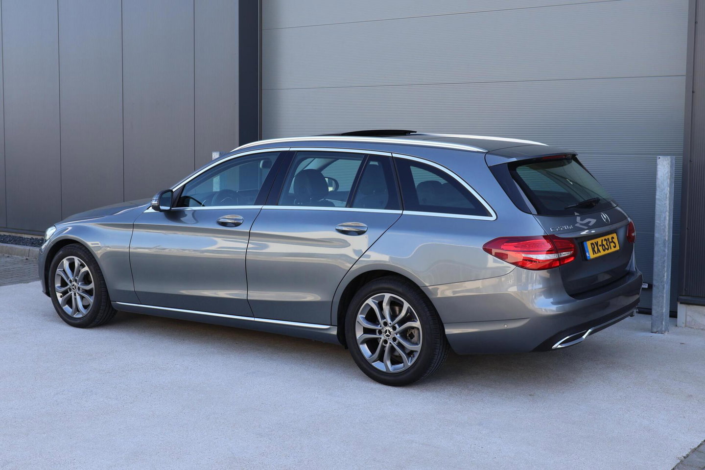 Mercedes-Benz C-Klasse Estate 220 CDI Premium Plus / Panoramadak / Elek. Trekhaak / Dealer onderhouden / BTW Auto