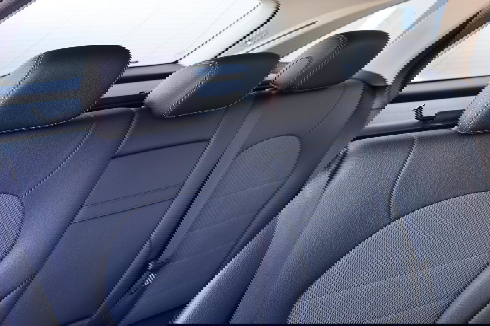 Mercedes-Benz C-Klasse Estate 220 CDI Premium Plus / Panoramadak / Elek. Trekhaak / Dealer onderhouden / BTW Auto