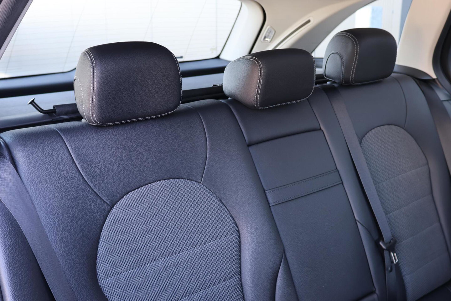 Mercedes-Benz C-Klasse Estate 220 CDI Premium Plus / Panoramadak / Elek. Trekhaak / Dealer onderhouden / BTW Auto