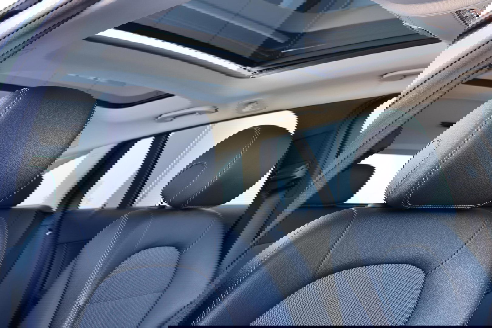 Mercedes-Benz C-Klasse Estate 220 CDI Premium Plus / Panoramadak / Elek. Trekhaak / Dealer onderhouden / BTW Auto