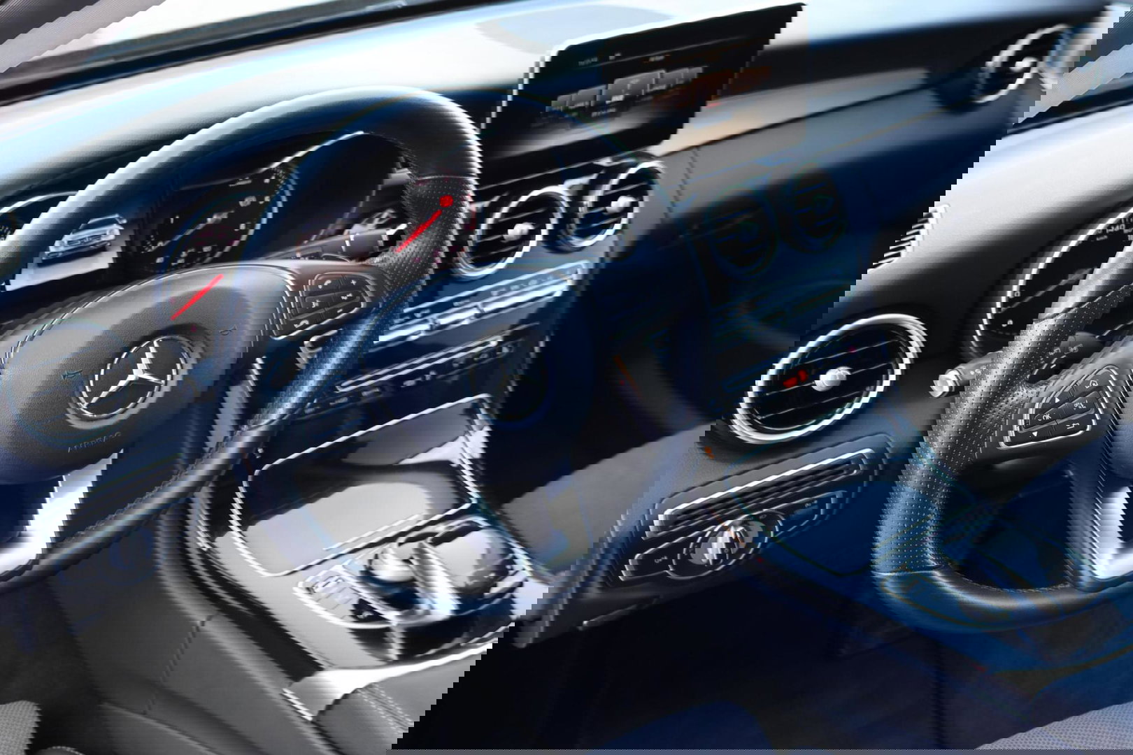 Mercedes-Benz C-Klasse Estate 220 CDI Premium Plus / Panoramadak / Elek. Trekhaak / Dealer onderhouden / BTW Auto