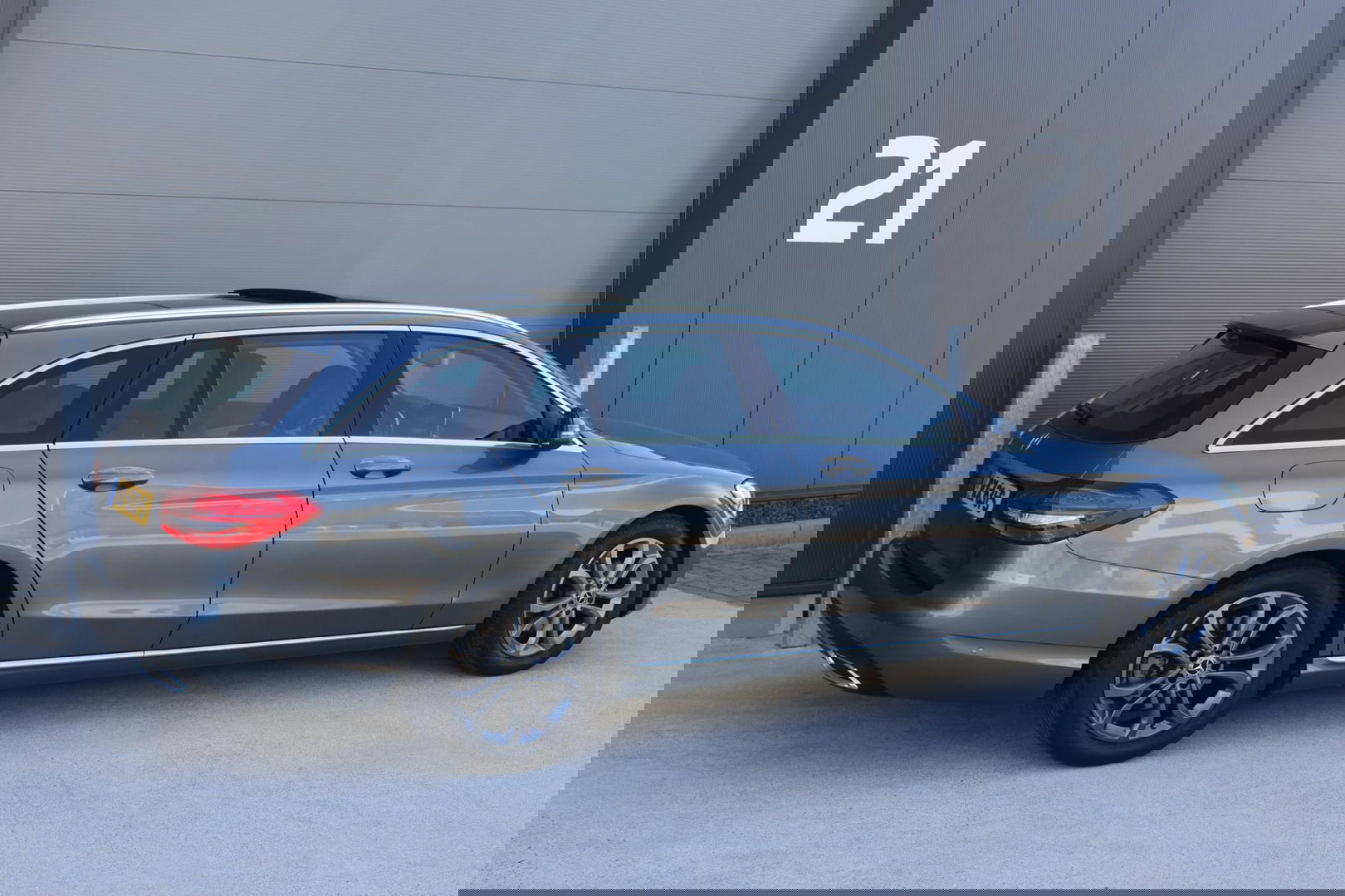 Mercedes-Benz C-Klasse Estate 220 CDI Premium Plus / Panoramadak / Elek. Trekhaak / Dealer onderhouden / BTW Auto