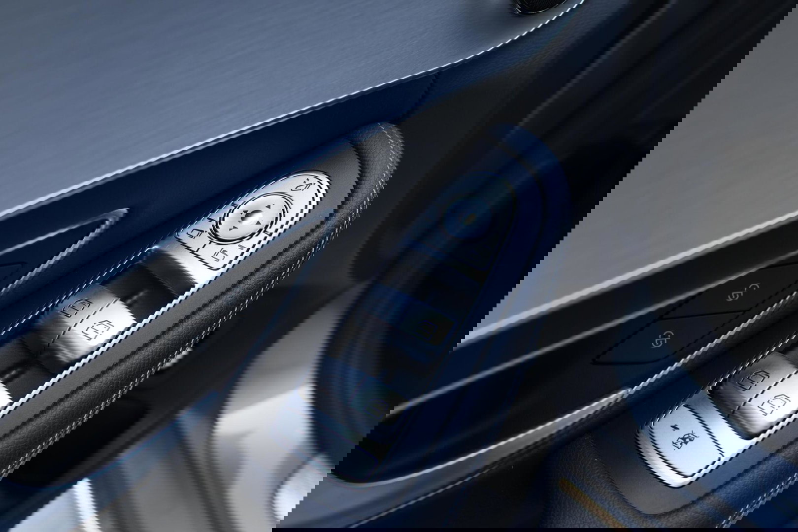 Mercedes-Benz C-Klasse Estate 220 CDI Premium Plus / Panoramadak / Elek. Trekhaak / Dealer onderhouden / BTW Auto