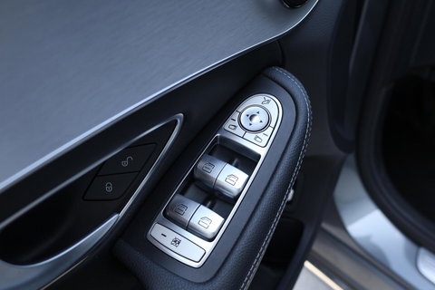 Mercedes-Benz C-Klasse Estate 220 CDI Premium Plus / Panoramadak / Elek. Trekhaak / Dealer onderhouden / BTW Auto