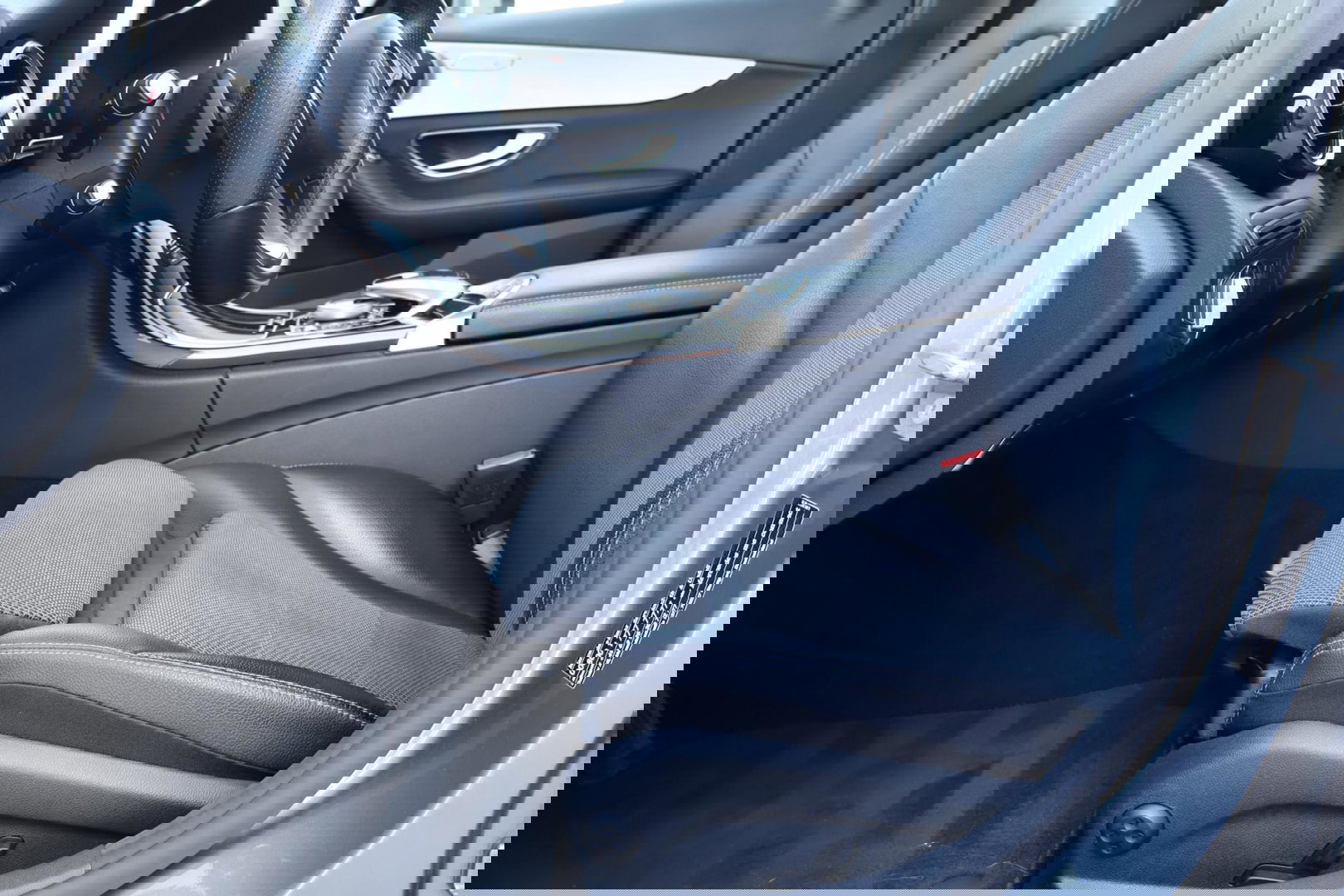 Mercedes-Benz C-Klasse Estate 220 CDI Premium Plus / Panoramadak / Elek. Trekhaak / Dealer onderhouden / BTW Auto