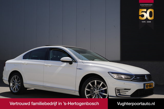 Volkswagen Passat - 1.4 TSI GTE 218pk/*Highline*Adaptive/Virtual/Sunroof/Trekh./Leder/18"