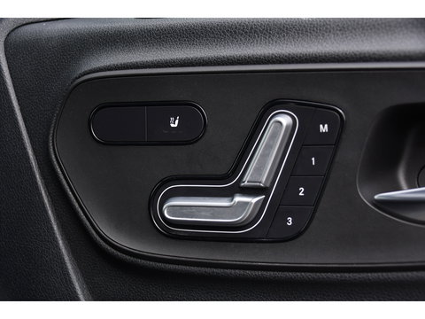 Mercedes-Benz Sprinter 319 V6 3.0 CDI L2H1 DC PB Edition Cruise, Camera, Carplay, 10,5'' Mbux, LED, Leder, Memorie, Trekhaak, 5 Zits, Uniek!