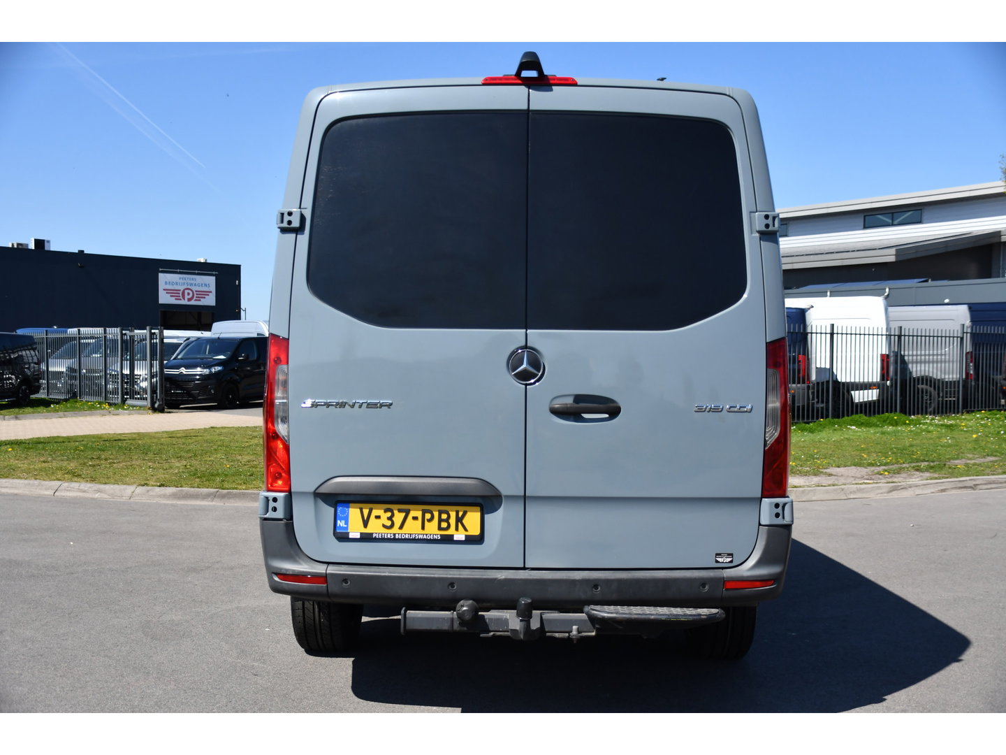 Mercedes-Benz Sprinter 319 V6 3.0 CDI L2H1 DC PB Edition Cruise, Camera, Carplay, 10,5'' Mbux, LED, Leder, Memorie, Trekhaak, 5 Zits, Uniek!