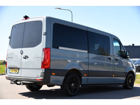 Mercedes-Benz Sprinter 319 V6 3.0 CDI L2H1 DC PB Edition Cruise, Camera, Carplay, 10,5'' Mbux, LED, Leder, Memorie, Trekhaak, 5 Zits, Uniek!