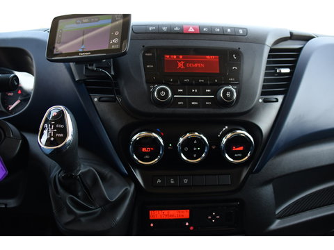 Iveco Daily 35S16V 2.3 352 H3 L Black Edition Camera, Airco, 3500kg Trekhaak, 155pk, Automaat, Clima, Navi, Uniek!