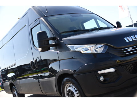 Iveco Daily 35S16V 2.3 352 H3 L Black Edition Camera, Airco, 3500kg Trekhaak, 155pk, Automaat, Clima, Navi, Uniek!