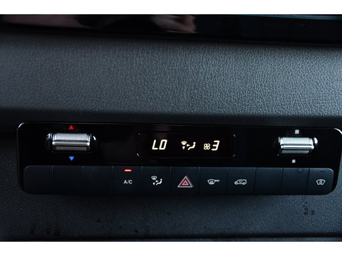 Mercedes-Benz Sprinter 319 V6 3.0 CDI L2H2 PB Edition Cruise, 360 Camera, Carplay, LED, 3500kg Trekhaak, 10,5'' Mbux, 190pk, Automaat, Voorruit verwarming, Uniek!