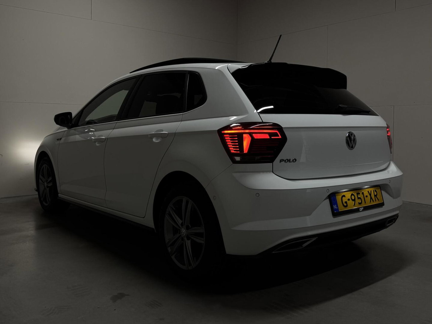 Volkswagen Polo 1.0 TSI R-Line Pano Virtual DSG CarPlay NAP