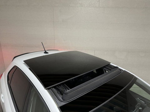 Volkswagen Polo 1.0 TSI R-Line Pano Virtual DSG CarPlay NAP