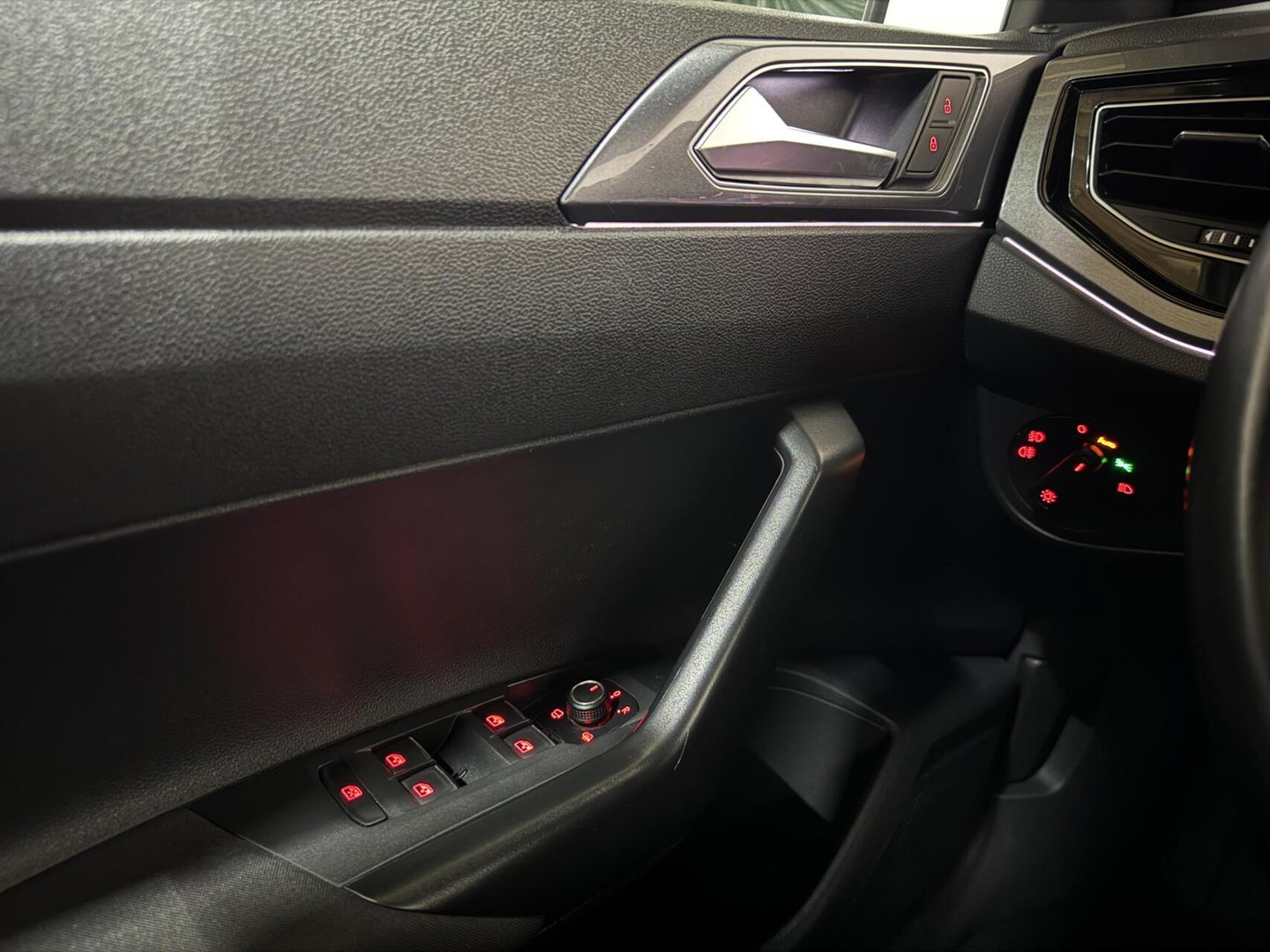 Volkswagen Polo 1.0 TSI R-Line Pano Virtual DSG CarPlay NAP