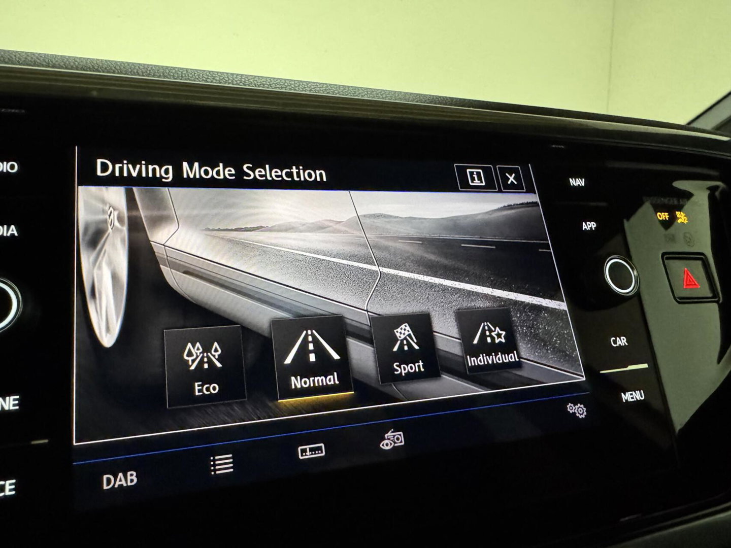 Volkswagen Polo 1.0 TSI R-Line Pano Virtual DSG CarPlay NAP