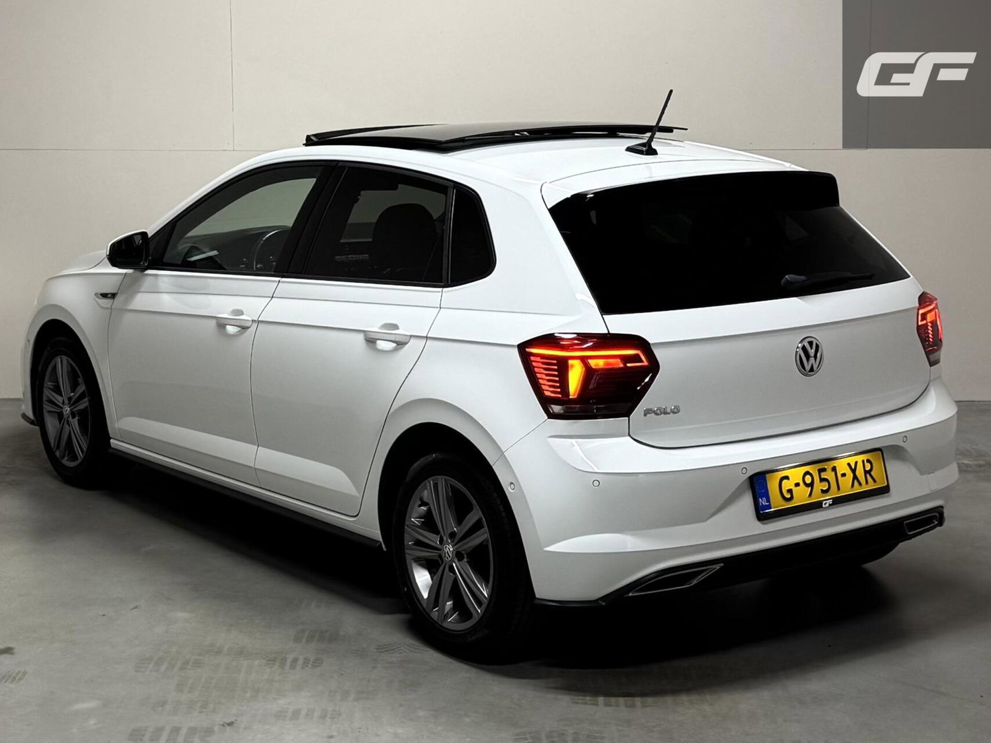 Volkswagen Polo 1.0 TSI R-Line Pano Virtual DSG CarPlay NAP