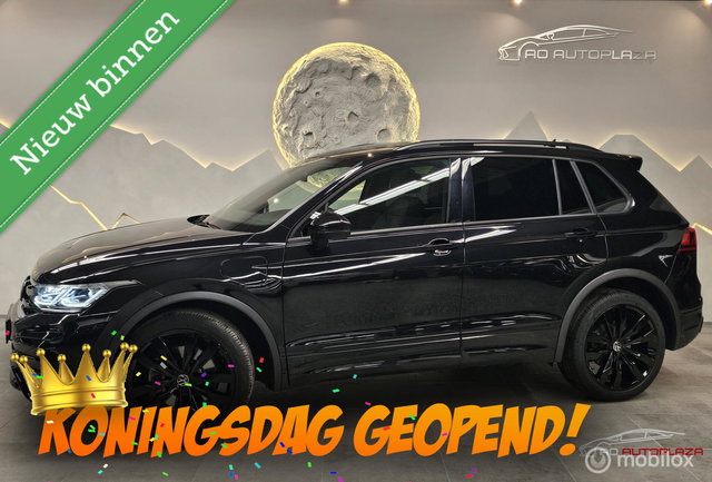 Volkswagen Tiguan - 1.4 TSI eHybrid 3x R-Line Panorama/Black style/Trekhaak