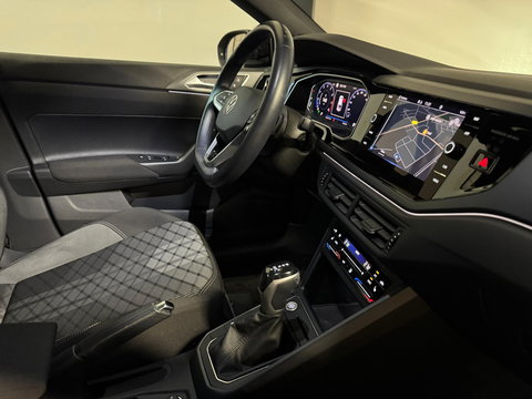 Volkswagen Taigo 1.5 TSI 3x R-Line PANO KEYLESS VOL'