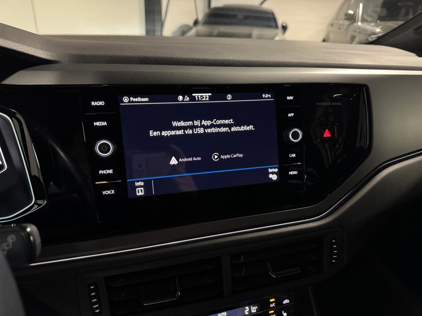 Volkswagen Taigo 1.5 TSI 3x R-Line PANO KEYLESS VOL'