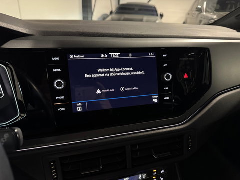 Volkswagen Taigo 1.5 TSI 3x R-Line PANO KEYLESS VOL'