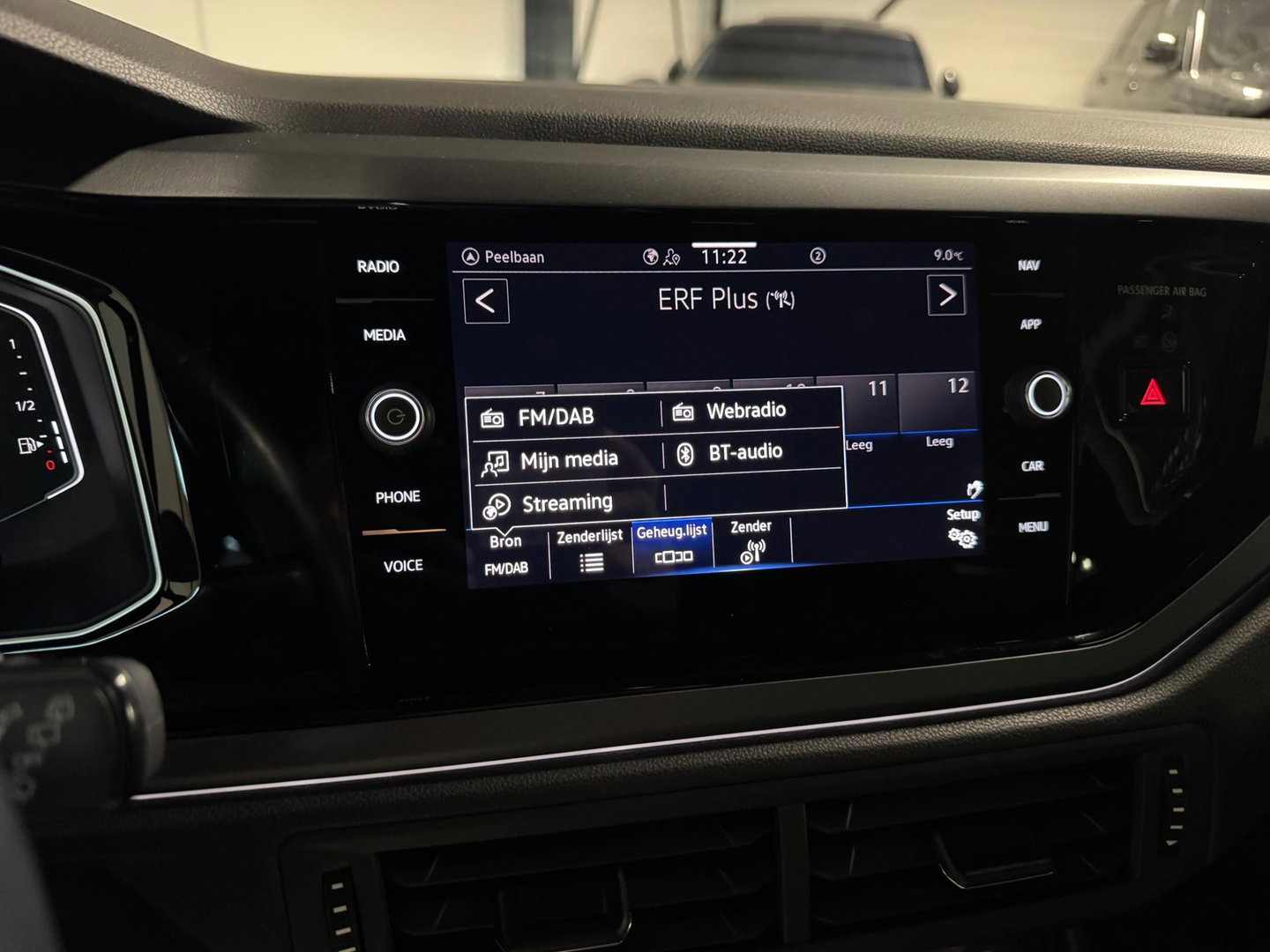 Volkswagen Taigo 1.5 TSI 3x R-Line PANO KEYLESS VOL'