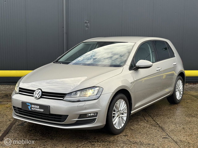 Volkswagen Golf - 1.2 TSI CUP Edition XENON | STOELVERWARMING