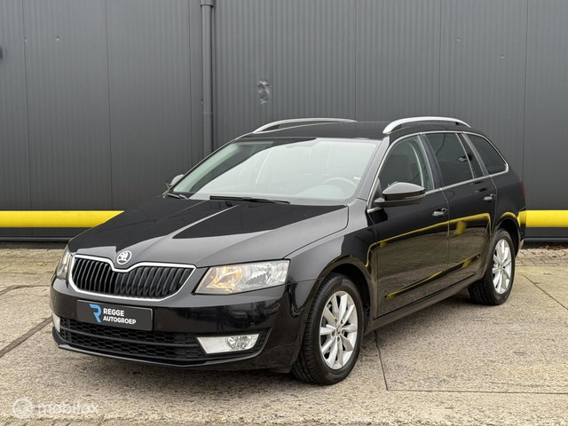 Škoda Octavia - Combi 1.6 TDI Greentech Ambition TREKHAAK