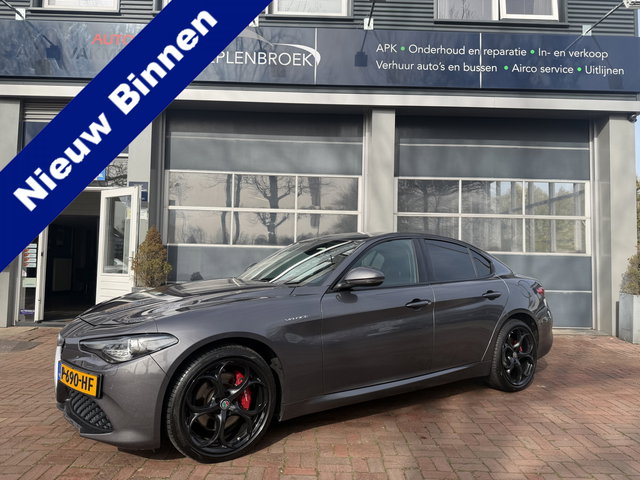 Alfa Romeo Giulia - 2.0 T AWD Veloce 280pk Adaptive Camera Leder Stoel/Stuurverw. 19''