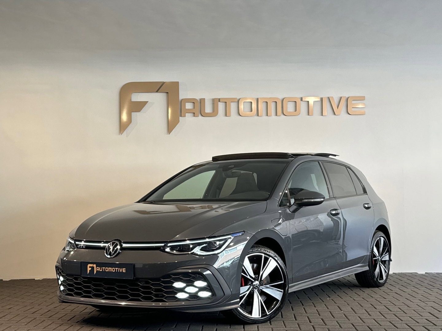 Volkswagen Golf 1.4 eHybrid GTE Pano|Keyless|IQ|Sfeer|In.BTW