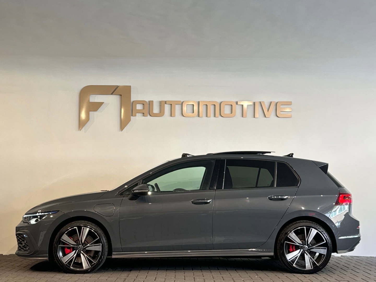 Volkswagen Golf 1.4 eHybrid GTE Pano|Keyless|IQ|Sfeer|In.BTW