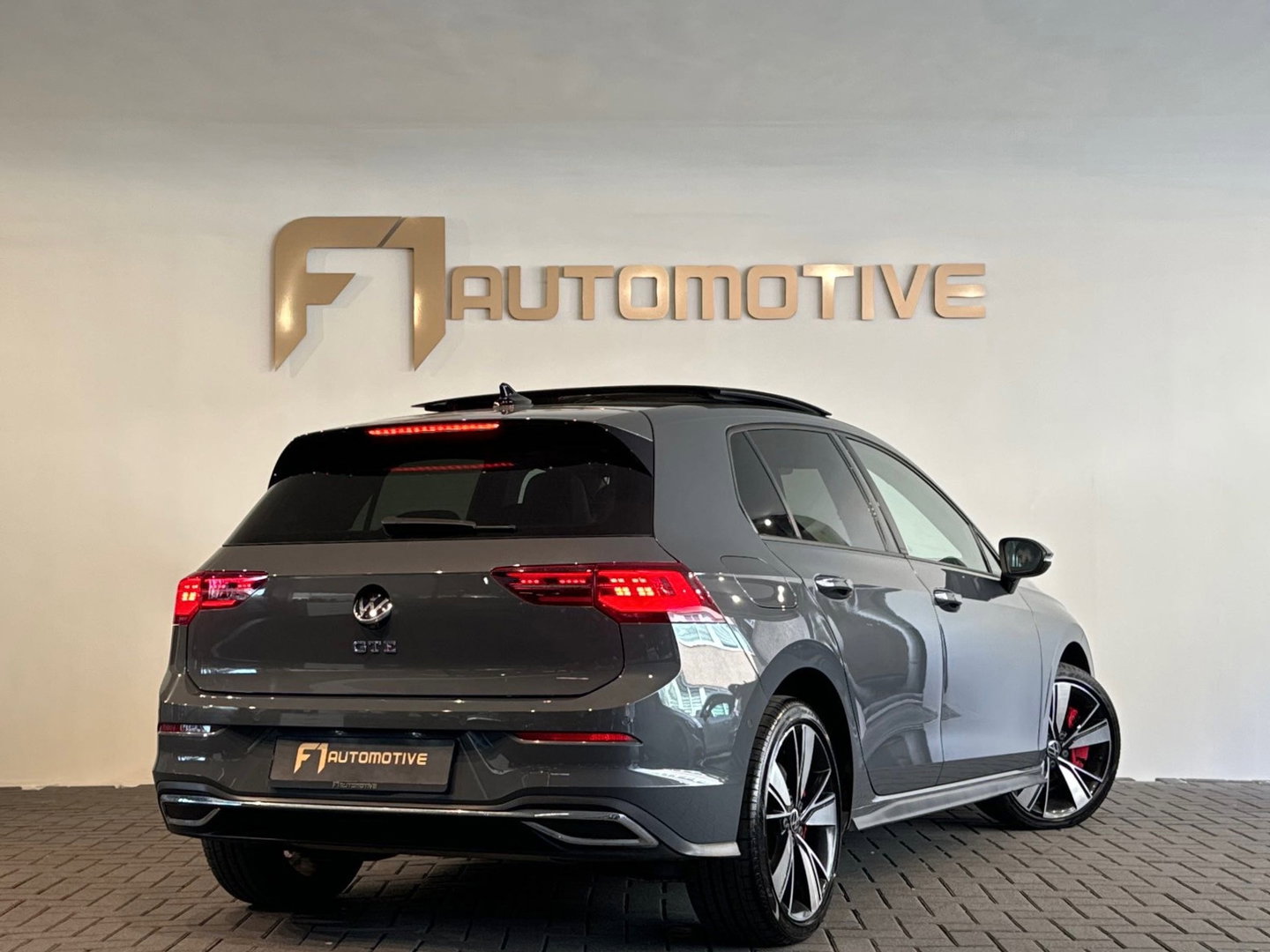 Volkswagen Golf 1.4 eHybrid GTE Pano|Keyless|IQ|Sfeer|In.BTW