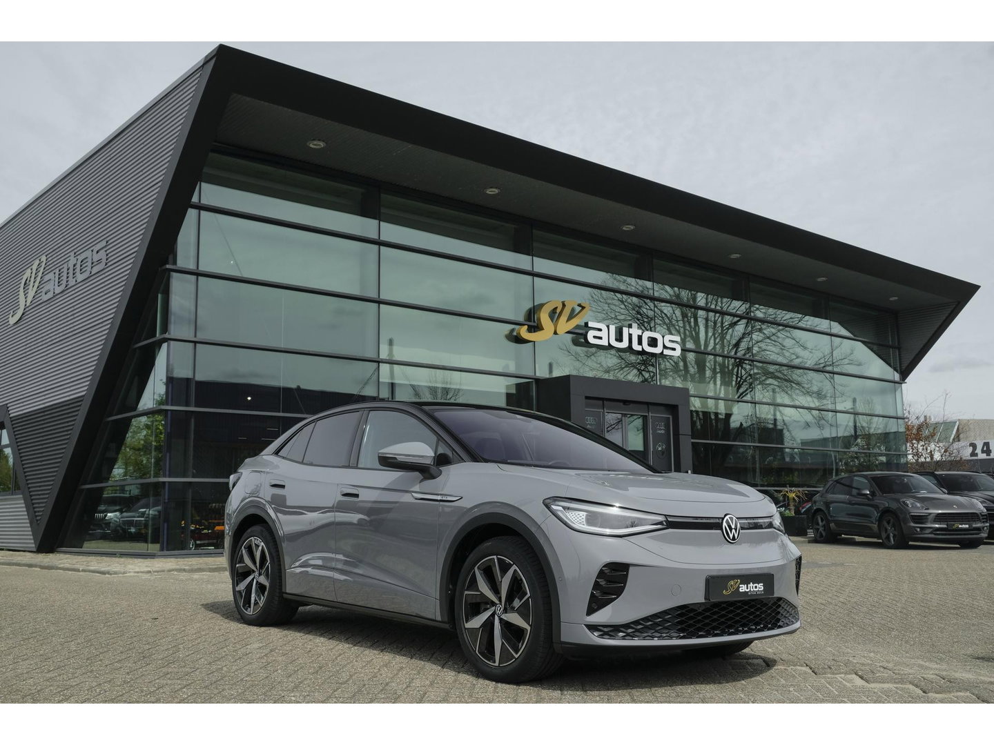 Volkswagen ID.5 GTX 300pk 77 kWh Sportstoelen *SOH 93%* Warmtepomp Trekhaak elektrisch NLauto 1e Eigenaar