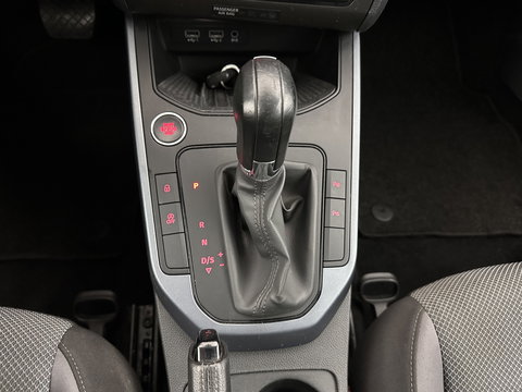 SEAT Arona 1.0 TSI Style Business Intense (INCL.BTW) Aut. *ADAPTIVE-CRUISE | NAVI-FULLMAP | KEYLESS | CAMERA | DAB | CARPLAY | PRIVACY-GLASS | ECC | PDC | 16''ALU*