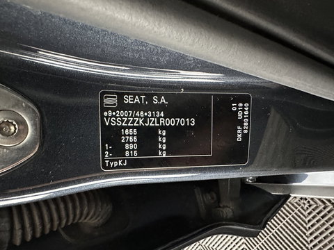 SEAT Arona 1.0 TSI Style Business Intense (INCL.BTW) Aut. *ADAPTIVE-CRUISE | NAVI-FULLMAP | KEYLESS | CAMERA | DAB | CARPLAY | PRIVACY-GLASS | ECC | PDC | 16''ALU*