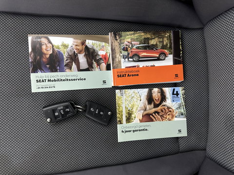 SEAT Arona 1.0 TSI Style Business Intense (INCL.BTW) Aut. *ADAPTIVE-CRUISE | NAVI-FULLMAP | KEYLESS | CAMERA | DAB | CARPLAY | PRIVACY-GLASS | ECC | PDC | 16''ALU*