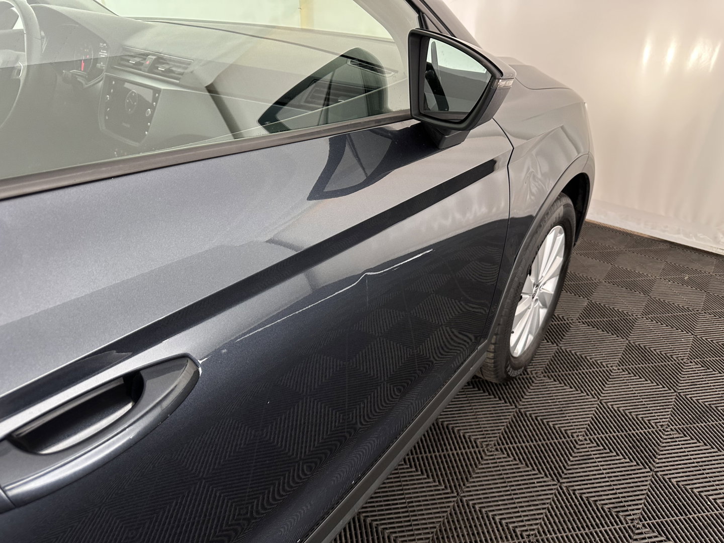 SEAT Arona 1.0 TSI Style Business Intense (INCL.BTW) Aut. *ADAPTIVE-CRUISE | NAVI-FULLMAP | KEYLESS | CAMERA | DAB | CARPLAY | PRIVACY-GLASS | ECC | PDC | 16''ALU*