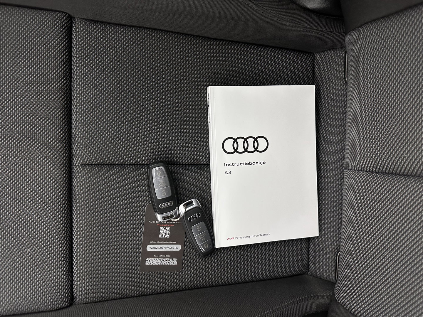 Audi A3 Limousine 30 TFSI Advanced edition (INCL.BTW) Aut. *FULL-LED | ADAPTIVE-CRUISE | DIGI-COCKPIT | SPORT-SEATS | NAVI-FULLMAP | PRIVACY-GLASS | SHIFT-PADDLES | DAB | ECC | PDC | 19''ALU*