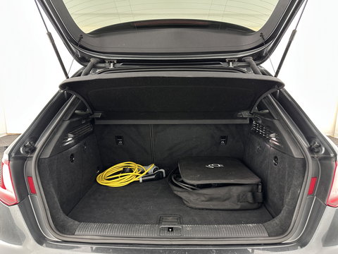 Audi A3 Sportback 1.4 e-tron PHEV Ambition Pro Line plus Aut. *LEATHER-FABRIC | HEATED-SPORTSEATS | FULL-LED | KEYLESS | AUDI-SOUND | NAVI-FULLMAP | PRIVACY-GLASS | SHIFT-PADDLES | ECC | PDC | CRUISE | 18''ALU*