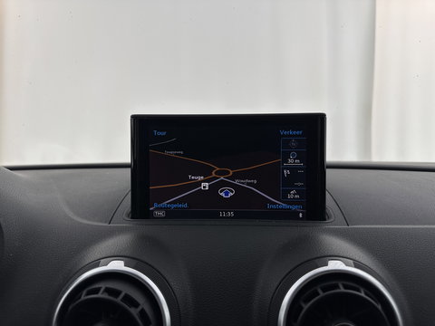 Audi A3 Sportback 1.4 e-tron PHEV Ambition Pro Line plus Aut. *LEATHER-FABRIC | HEATED-SPORTSEATS | FULL-LED | KEYLESS | AUDI-SOUND | NAVI-FULLMAP | PRIVACY-GLASS | SHIFT-PADDLES | ECC | PDC | CRUISE | 18''ALU*