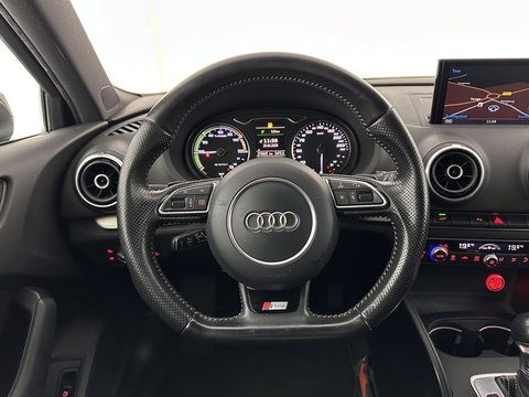 Audi A3 Sportback 1.4 e-tron PHEV Ambition Pro Line plus Aut. *LEATHER-FABRIC | HEATED-SPORTSEATS | FULL-LED | KEYLESS | AUDI-SOUND | NAVI-FULLMAP | PRIVACY-GLASS | SHIFT-PADDLES | ECC | PDC | CRUISE | 18''ALU*