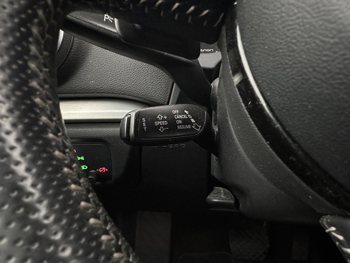 Audi A3 Sportback 1.4 e-tron PHEV Ambition Pro Line plus Aut. *LEATHER-FABRIC | HEATED-SPORTSEATS | FULL-LED | KEYLESS | AUDI-SOUND | NAVI-FULLMAP | PRIVACY-GLASS | SHIFT-PADDLES | ECC | PDC | CRUISE | 18''ALU*