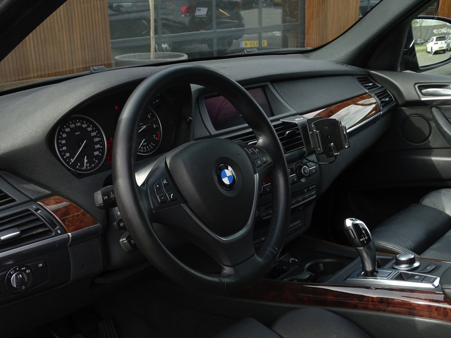 BMW X5 4.8is V8 355PK / High Exc. / M-pakket / LED