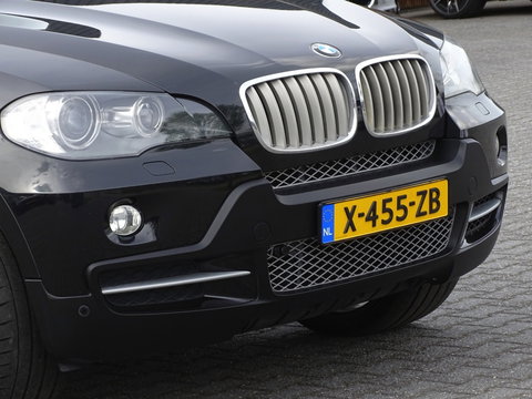 BMW X5 4.8is V8 355PK / High Exc. / M-pakket / LED