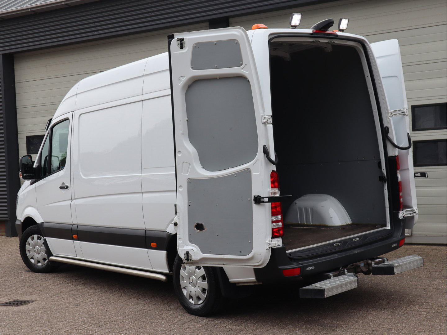 Mercedes-Benz Sprinter 313 CDI Automaat Euro 6 - L2H2 - Trekhaak 3,5t KG - Airco - Camera