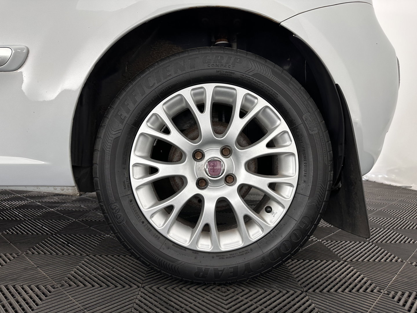 Fiat Punto Evo 1.2 Dynamic *AIRCO | CRUISE | COMFORT-SEATS | 15''ALU*